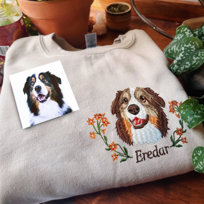 Embroidered Pet Face and Name Wreath Sweatshirt Hoodie Christmas Gift For Pet Lovers