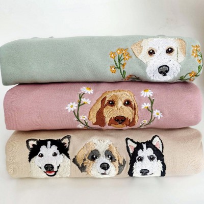 Embroidered Pet Face and Name Wreath Sweatshirt Hoodie Christmas Gift For Pet Lovers